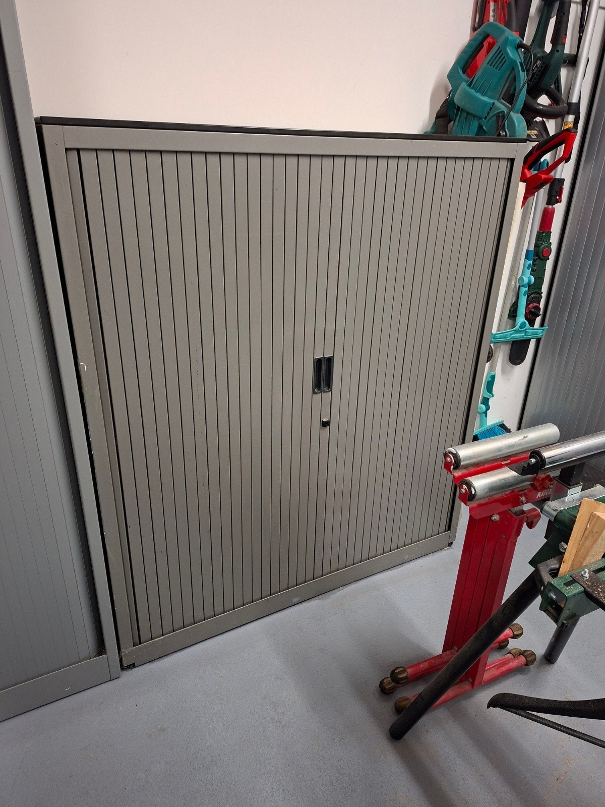 Archiefkast met roldeur - 137x120x47 cm, Gebruikt, 100 tot 150 cm, 100 tot 150 cm, Meerdere deuren