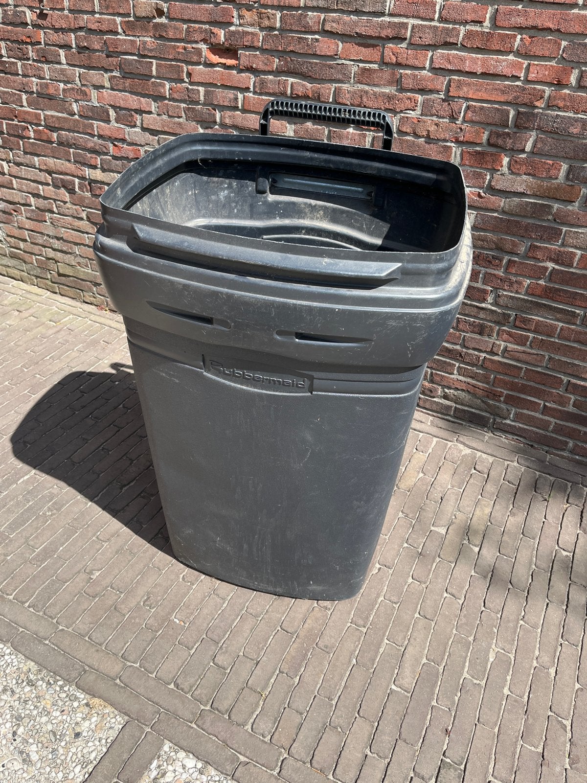 Rubbermaid afvalbak zonder deksel, Ophalen, Kunststof, Gebruikt, 40 liter of meer