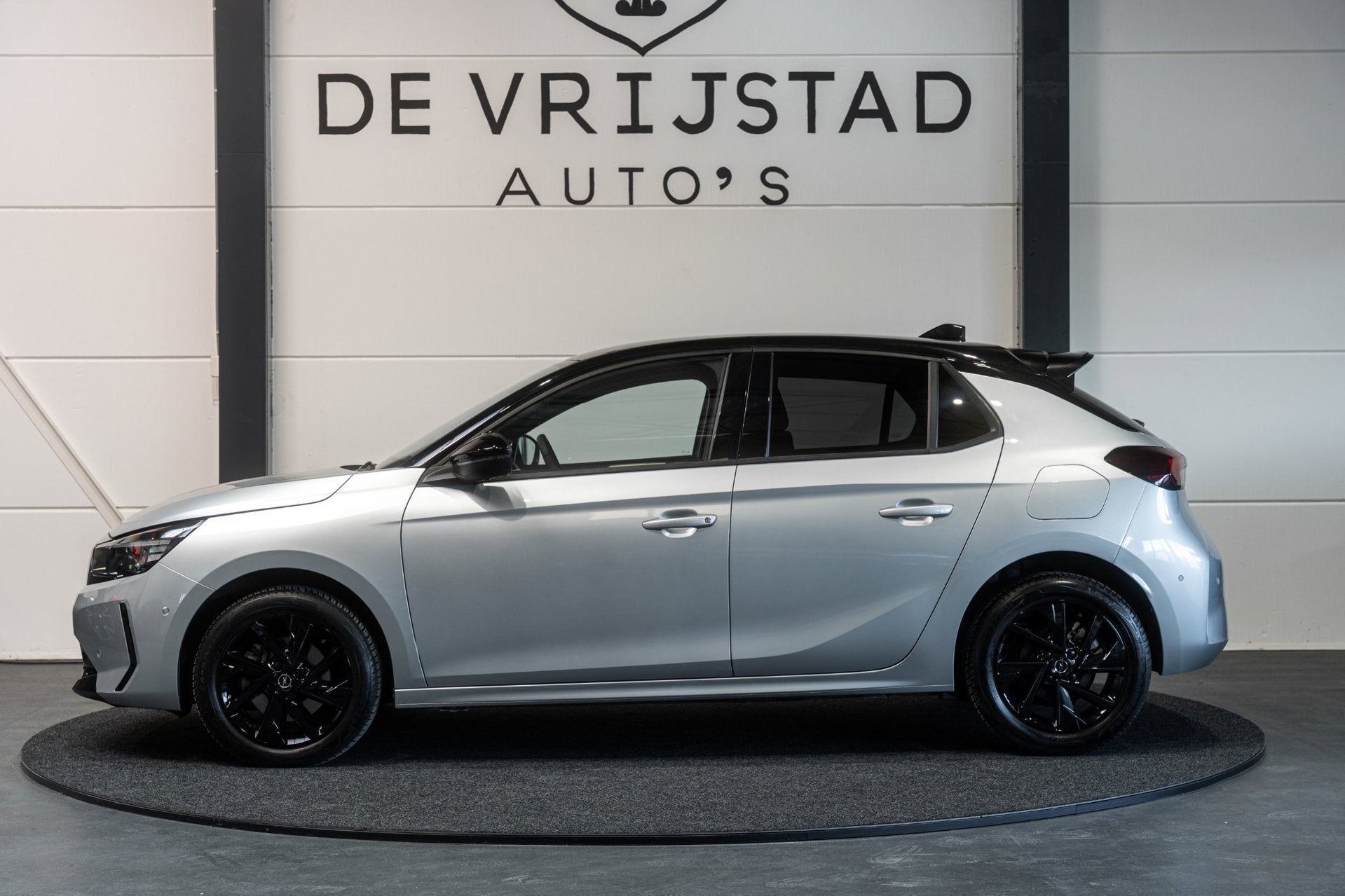 Opel Corsa 1.2 GS AUTOMAAT, Gebruikt, 1199 cc, Met garantie (alle), Bedrijf