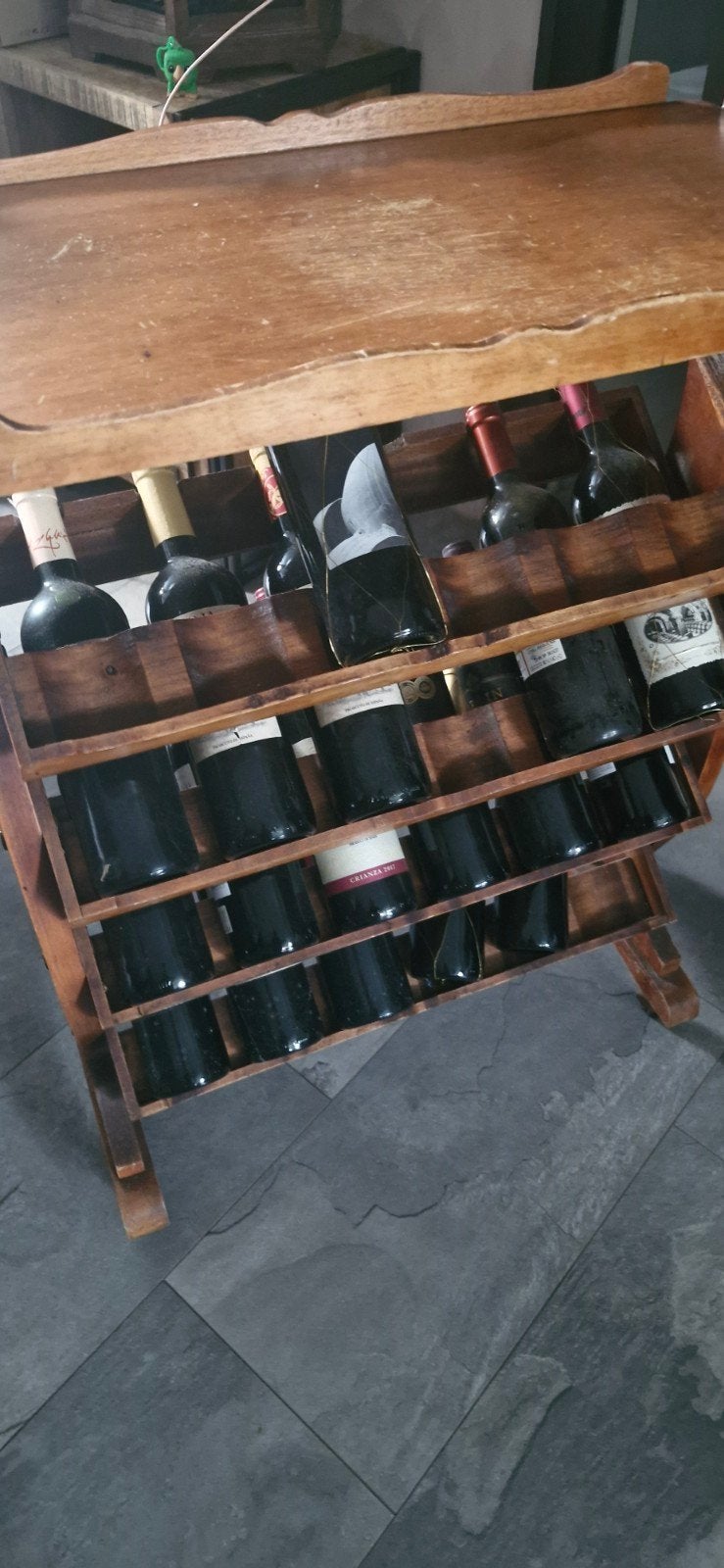 Massief Houten Wijnkast/wijnrek op Wieltjes met Serveerblad, Ophalen