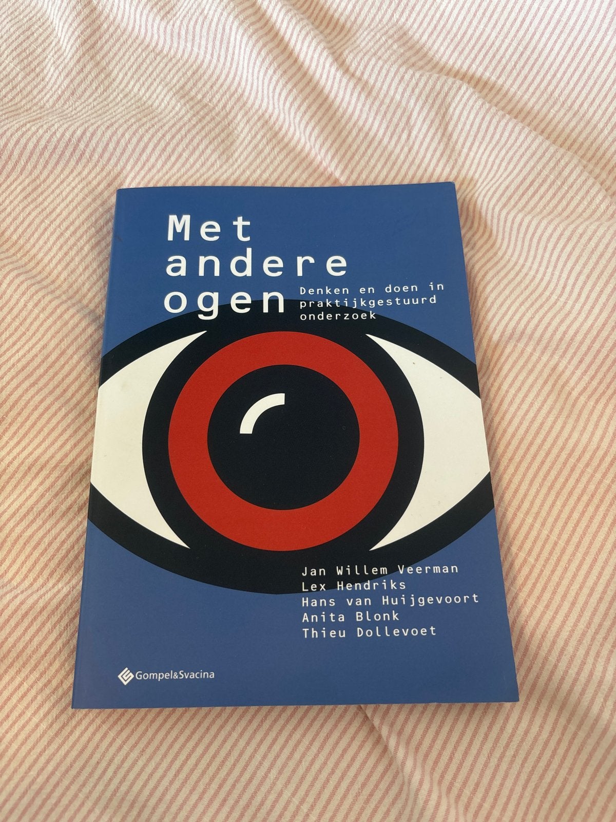 Met andere ogen: Denken en doen in praktijkgestuurd onderzoe, Boeken, Ophalen of Verzenden, Gamma, Zo goed als nieuw, WO