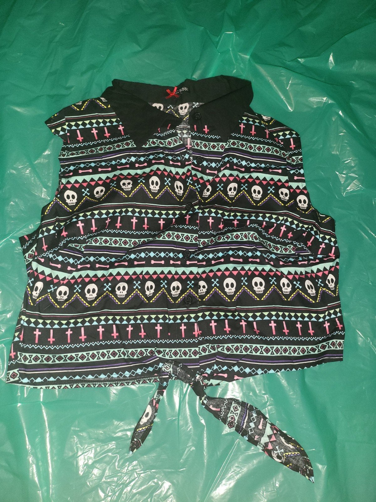 Hell Bunny Skull & Crossbones Top - Maat M, Hell Bunny, Verzenden, Gedragen