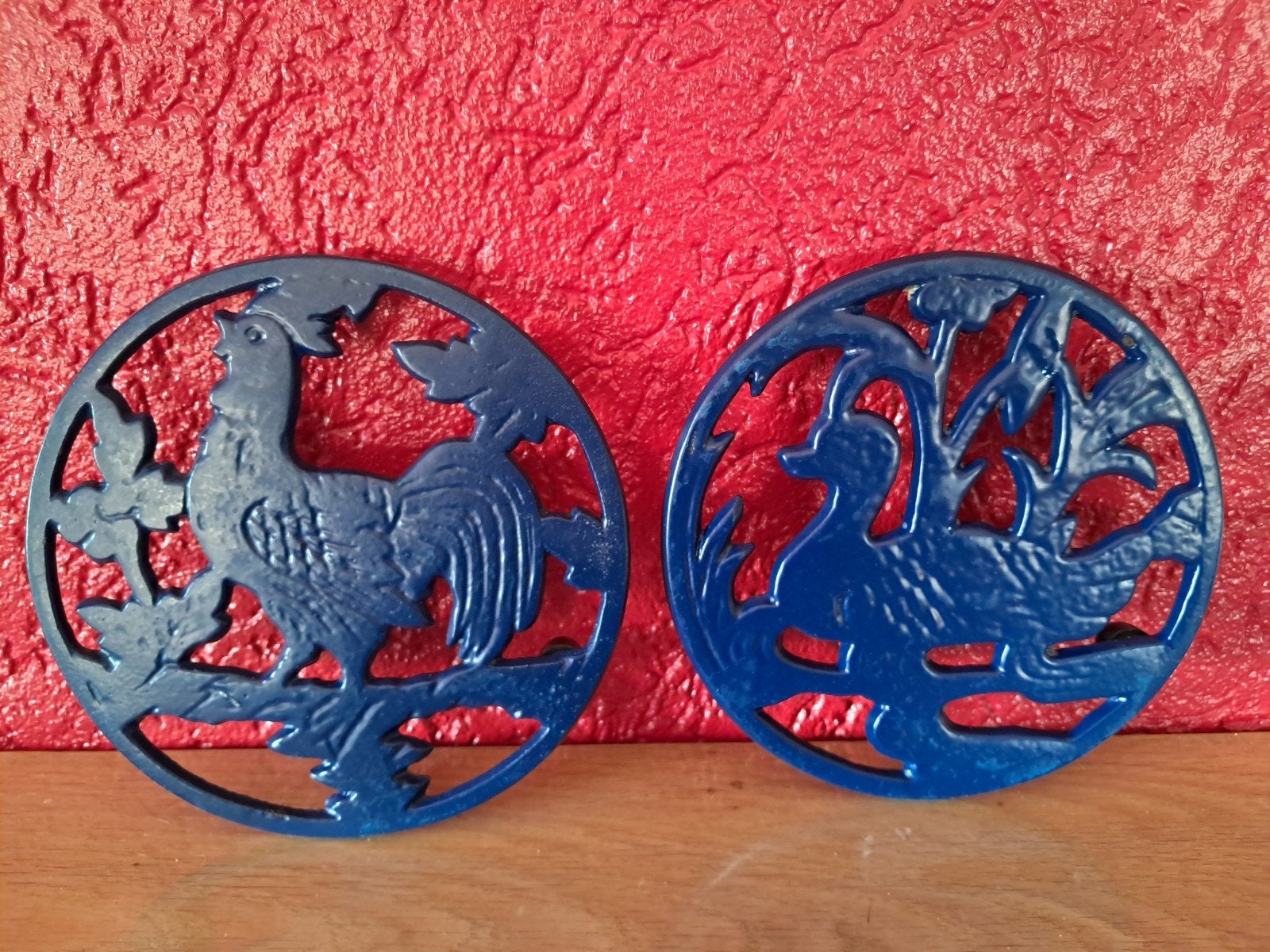 Vintage blauwe gietijzeren onderzetters., Antiek en Kunst, Ophalen of Verzenden