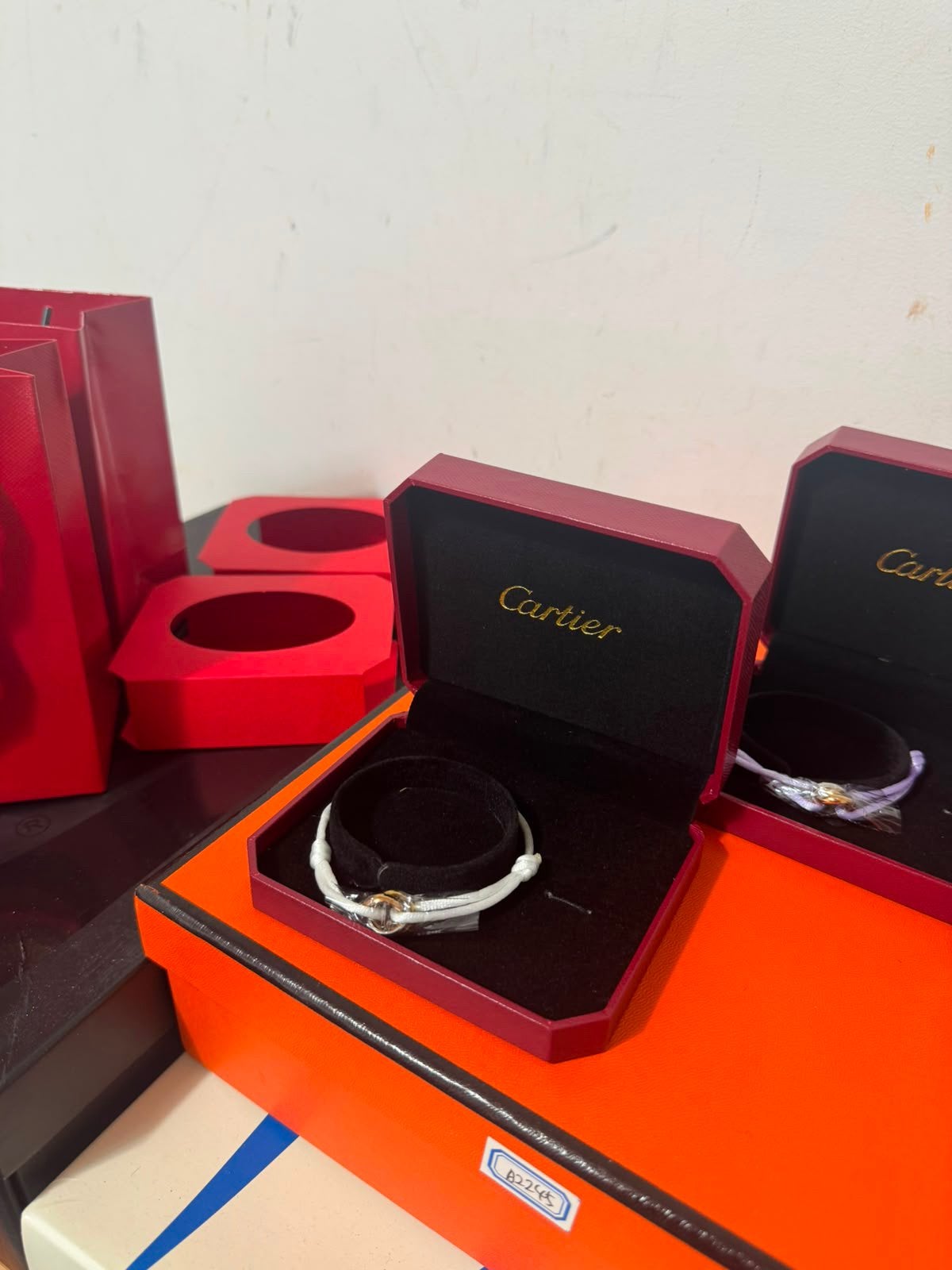 Cartier Trinity Bracelet wit, Sieraden, Tassen en Uiterlijk, Armbanden, Ophalen of Verzenden, Nieuw, Wit