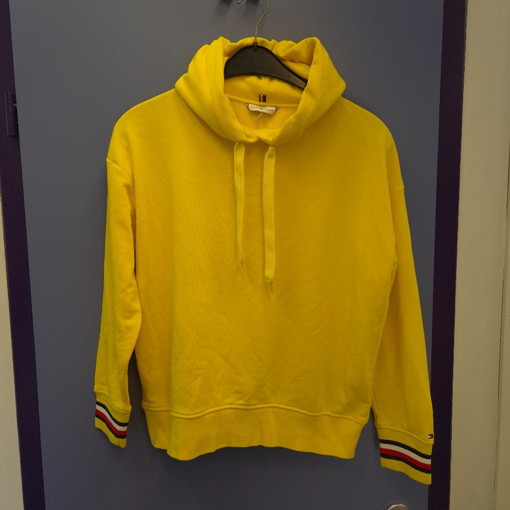 Tommy Hilfiger gele hoodie TH logo mouw rand – maat S 52161, Kleding | Dames, Tommy Hilfiger Licensing B.V., Geel, Ophalen of Verzenden