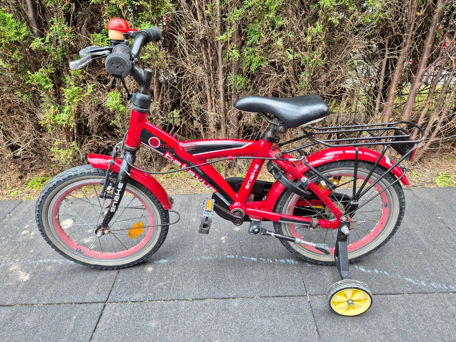 Batavus Snake kinderfiets 16 inch met zijwieltjes, Ophalen, Terugtraprem, Zijwieltjes, Batavus