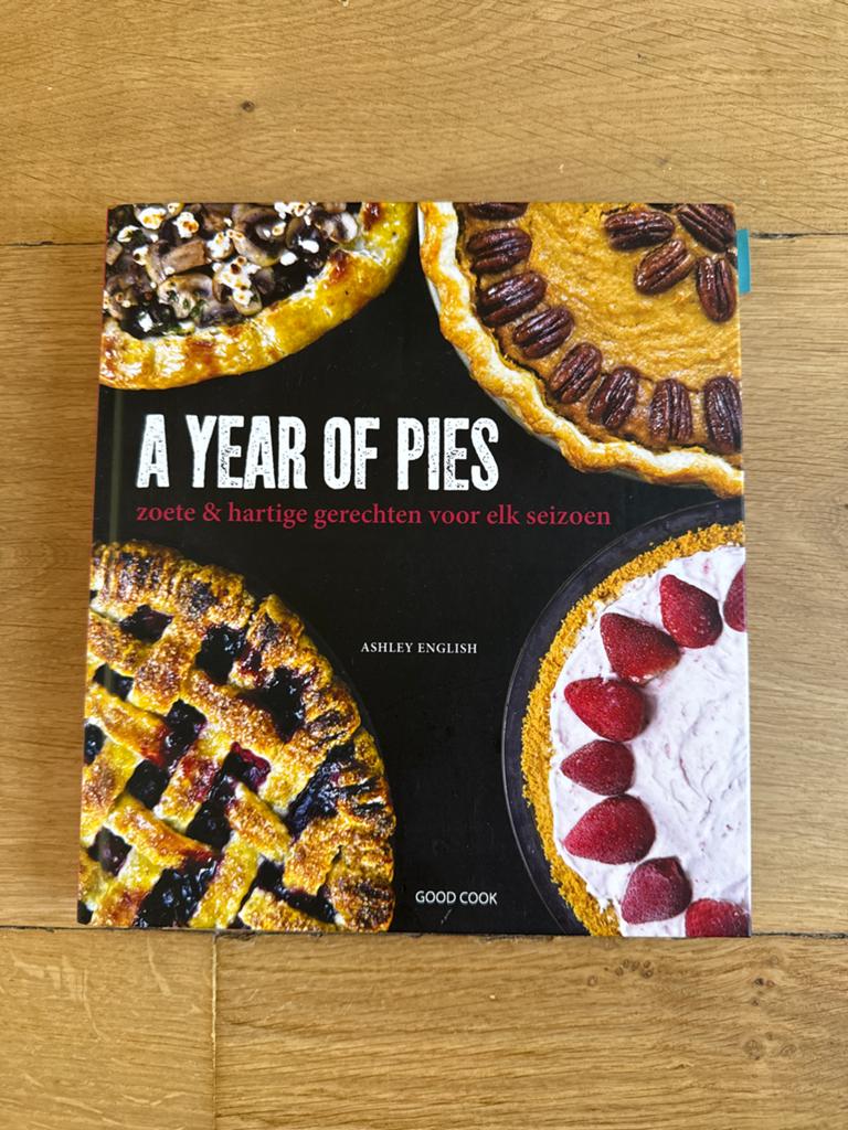 A Year of Pies: Zoete & Hartige Recepten voor Elk Seizoen, Ophalen of Verzenden, Zo goed als nieuw, Overige gebieden, Taart, Gebak en Desserts
