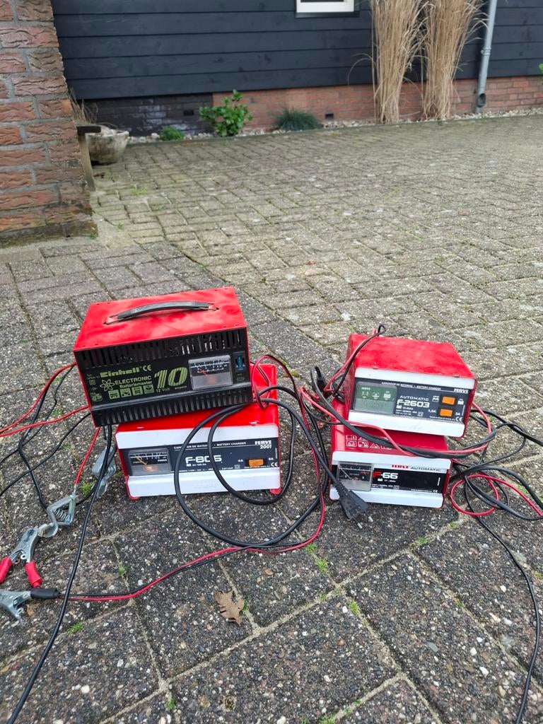 Set van 4 acculaders (Einhell, Telwin, Ferve), Auto-onderdelen, Accu's en Toebehoren, Universele onderdelen, Gebruikt, Ophalen