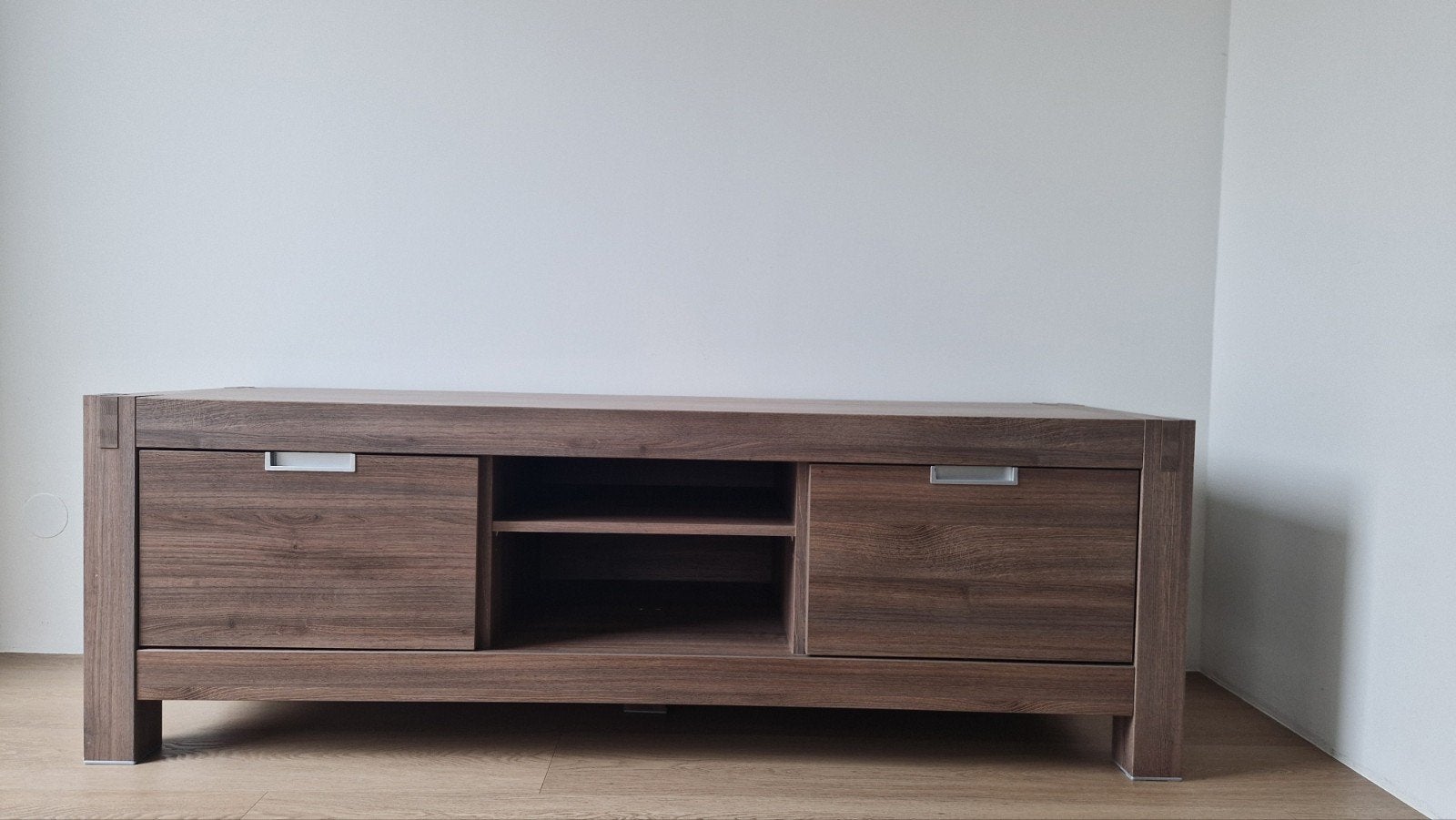 Donkerbruin TV Meubel/Dressoir met opbergruimte, 150 tot 200 cm, Nieuw, Ophalen of Verzenden, Minder dan 100 cm