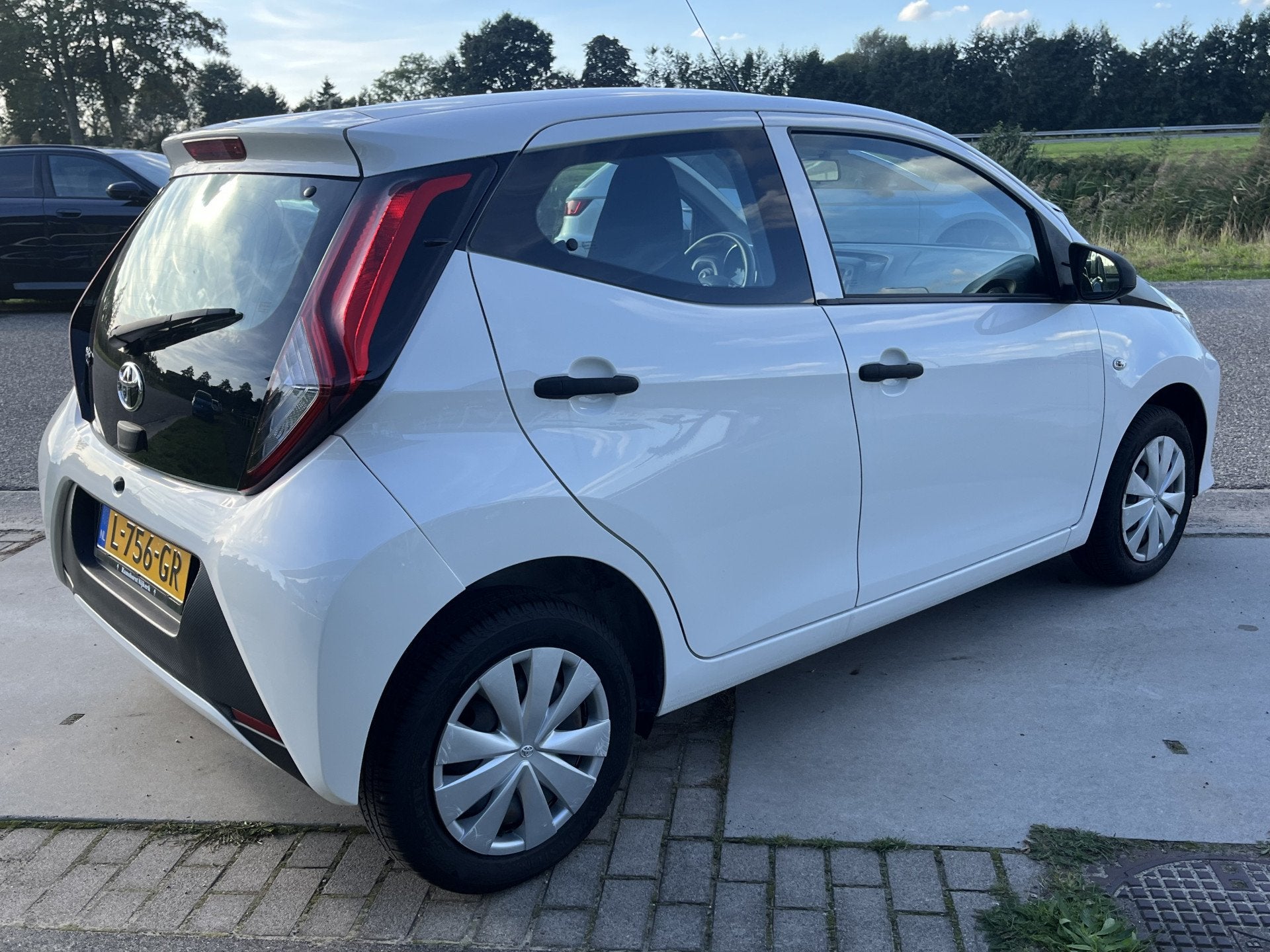Toyota Aygo 1.0 VVT-i x-fun / Airco / Bleutooh / Elek.Ramen, Voorwielaandrijving, 12 maanden, Stof, Gebruikt
