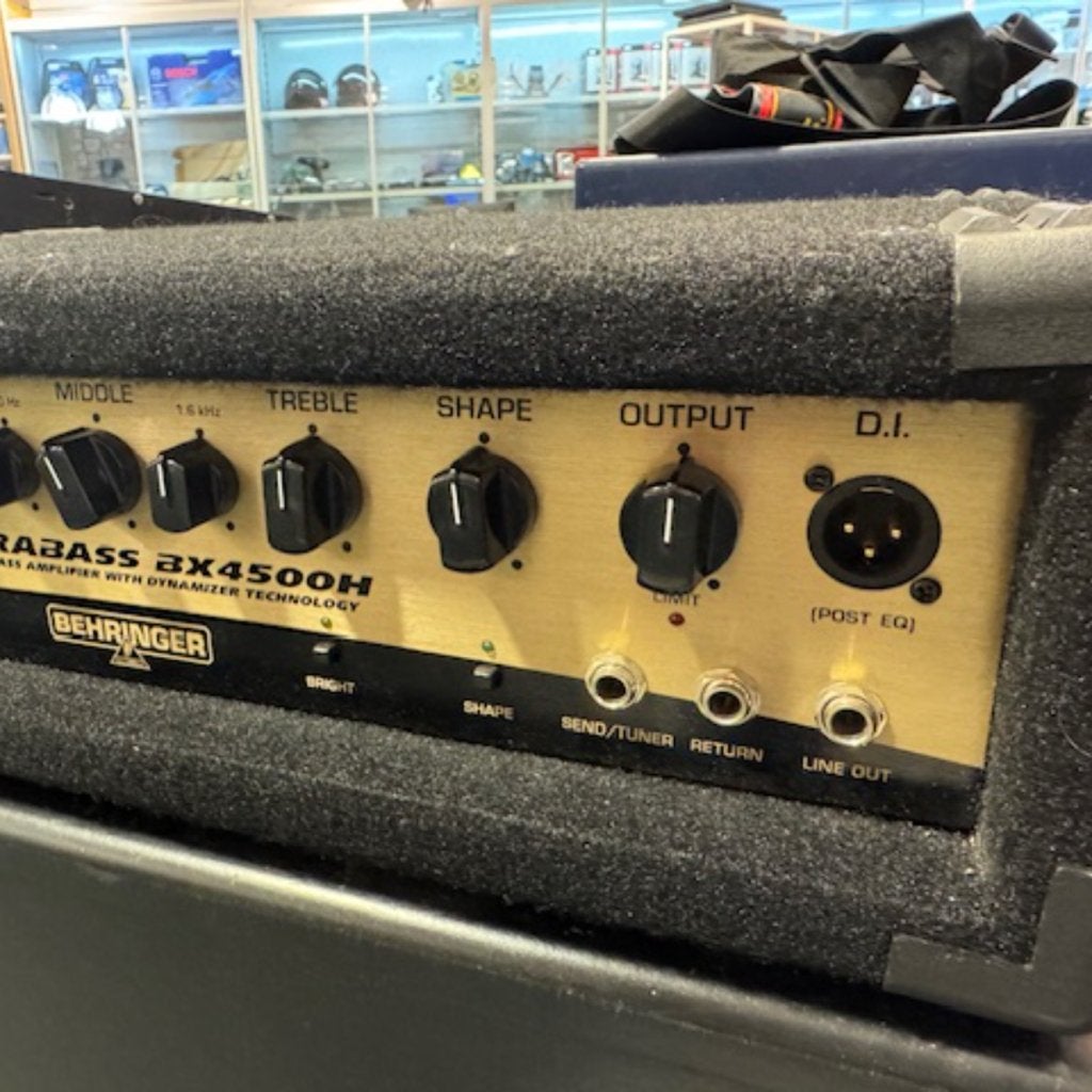 Behringer ultrabass Bx4500H basversterker, Behringer, Zo goed als nieuw, Support@behringer.com, Behringer (Music Tribe)
Musikhausstraße 1
94060 Pocking
Germany