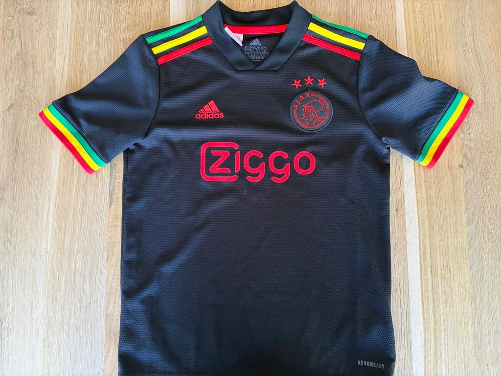 Ajax shirt officieel uit de Ajax store - Maat 152, Sport en Fitness, Voetbal, Maat XS of kleiner, Ophalen of Verzenden, Zo goed als nieuw