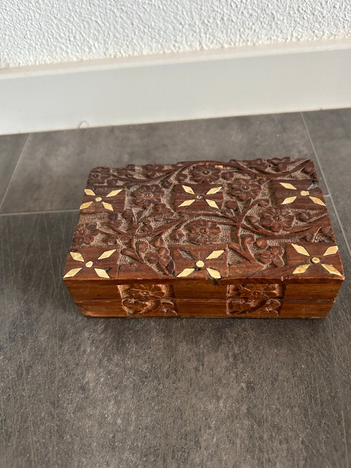 Houten sieradendoosje met houtsnijwerk, Ophalen of Verzenden