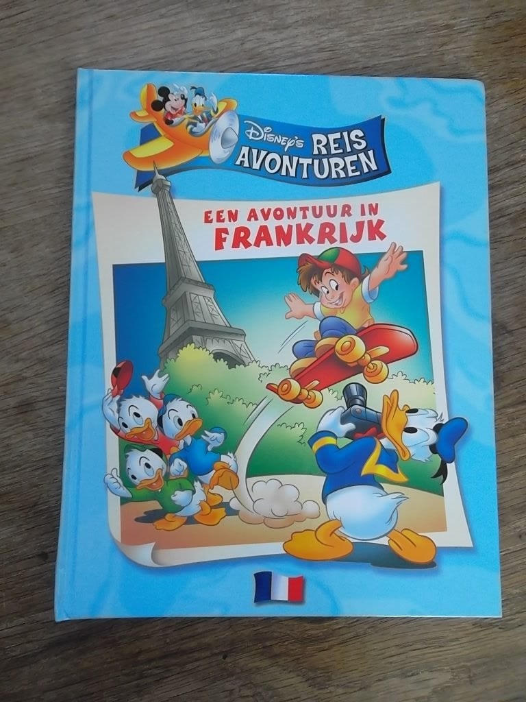 Disney's reisavonturen; Een avontuur in Frankrijk Disneyclub, Ophalen of Verzenden, Overige figuren, Zo goed als nieuw, Beeldje of Figuurtje