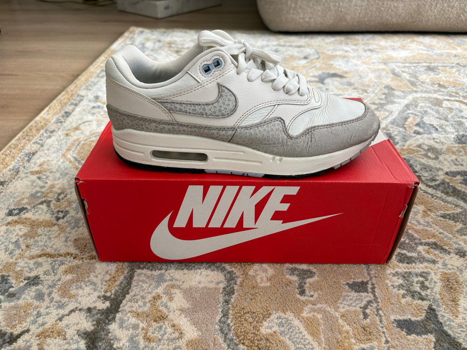 Nike Air Max 1 'White-grey safari' maat 41, Wit, Ophalen of Verzenden, Nike air max, Sneakers of Gympen