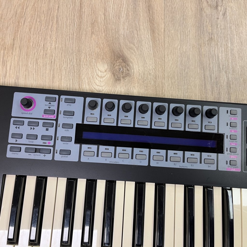 Novation Remote 49SL Compact | Midi-keyboard, Flex Ltd., Gebruikt, https://flex.com/contact-us, Nobelstraat 10, 5807 GA Oostrum LB, Limburg, Nederland