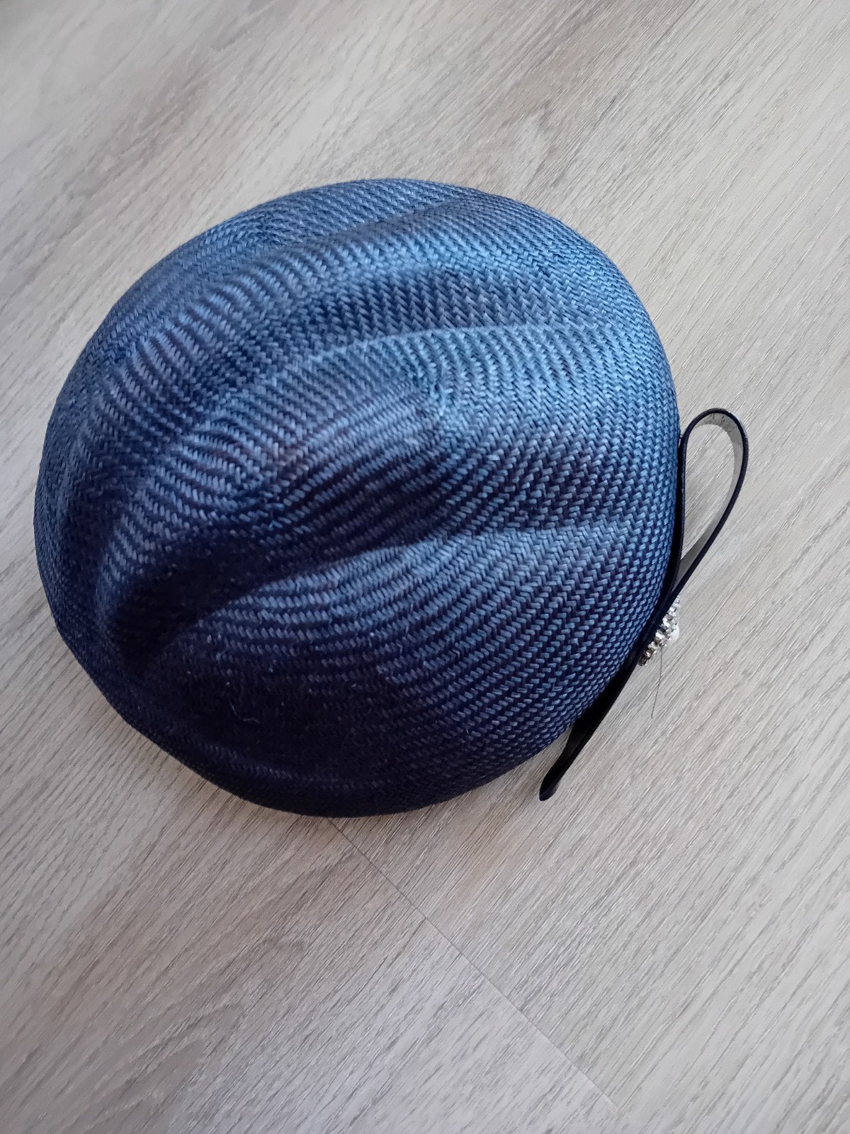 Blauwe hoed/dop 57 cm, Kleding | Dames, Hoeden en Petten, Ophalen of Verzenden