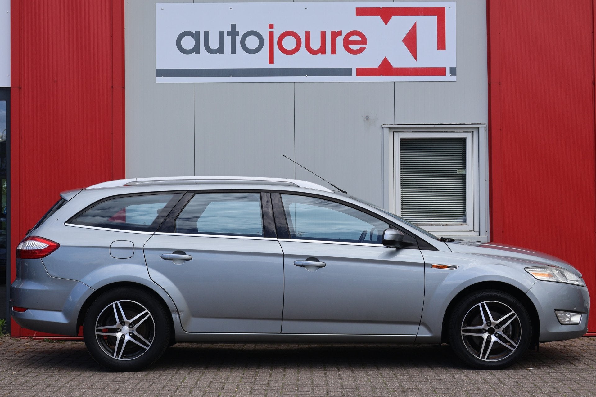 Ford Mondeo Wagon 2.0-16V Limited (bj 2010), Auto's, Stof, Gebruikt, Zwart, 4 cilinders