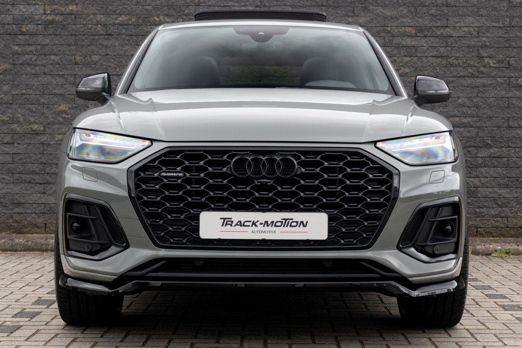 Audi Q5 Sportback 50 TFSI e S edition Quantumgrey PANO, Auto's, Automaat, Gebruikt, 4 cilinders, Bedrijf
