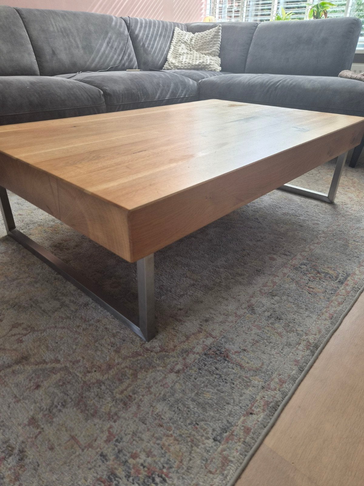 eikenhouten salontafel met metalen onderstel, Ophalen, Gebruikt, 100 tot 150 cm, Modern, Industrieel