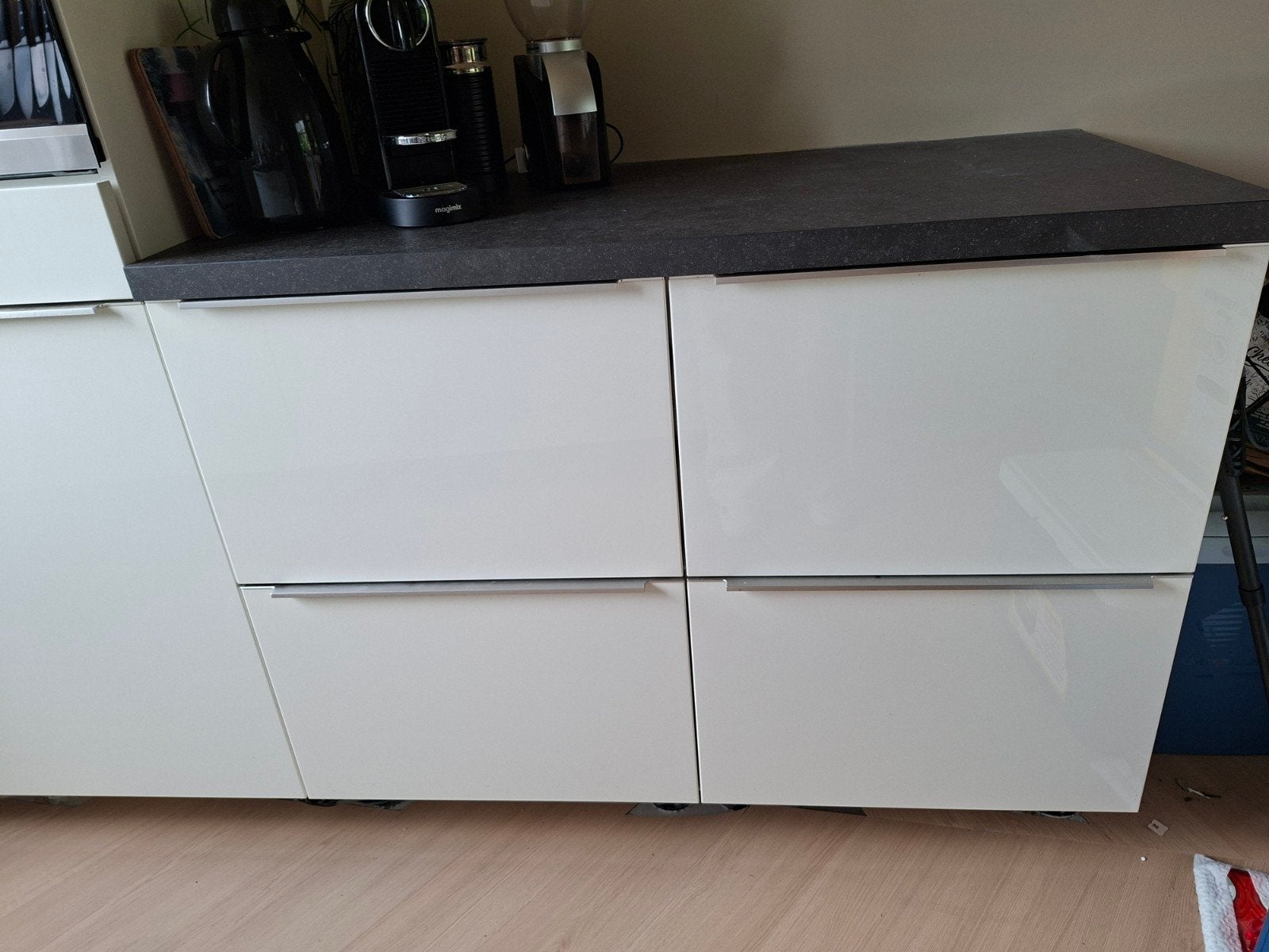 Keukenblok met grafietkleurig blad en crèmekleurige kastjes, Ophalen, Gebruikt, Overige materialen, Enkelwandige keuken