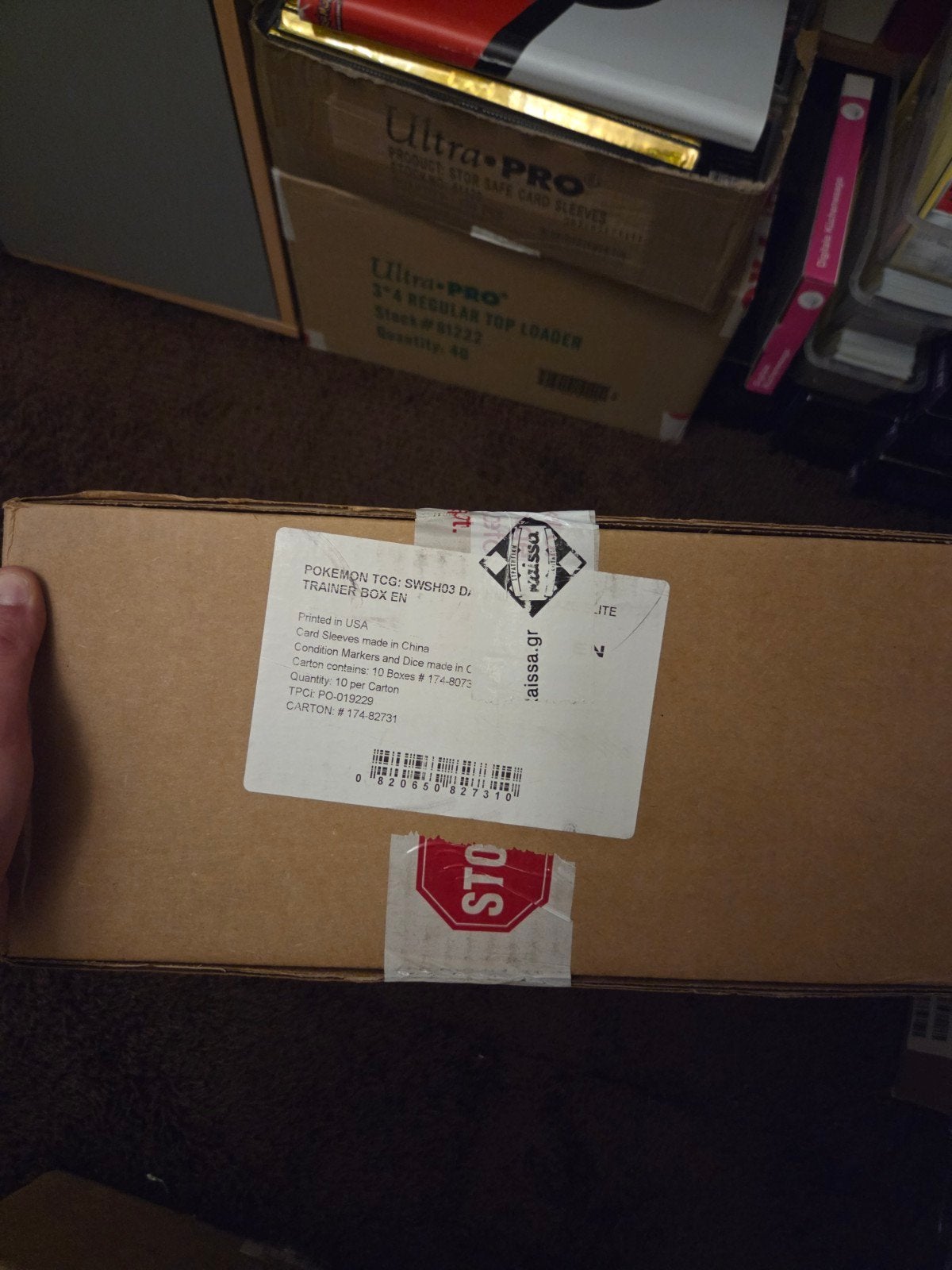 Darkness emblaze elite trainer box case, Ophalen of Verzenden, Nieuw, Boosterbox