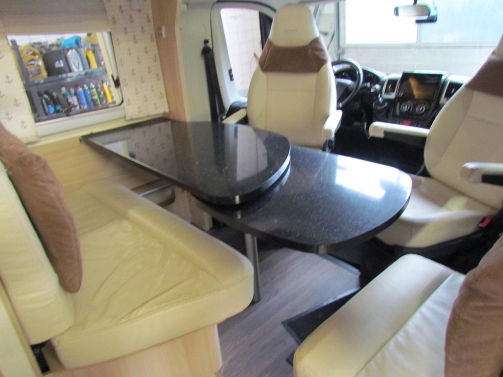 Bürstner Nexxo T 728 G Lengtebedden, Derde bed, Koelkast, Fiat, Tot en met 3, Bürstner