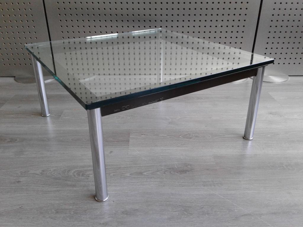 Cassina Lc10-P Le Corbusier (Bruin), Zeer Mooi!, Huis en Inrichting, Tafels | Salontafels, Ophalen, 50 tot 100 cm, https://www.cassina.com/nl/en.html