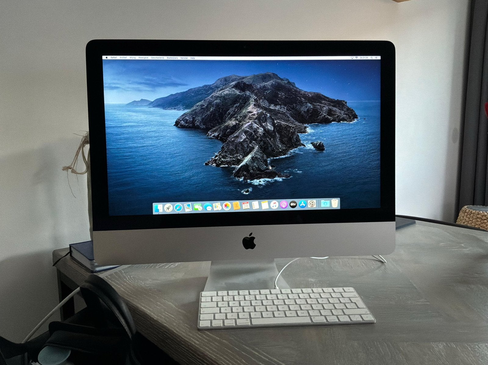 Apple iMac 21.5 inch (2013) + Magic toetsenbord en muis, Computers en Software, Apple Desktops, 2 tot 3 Ghz, IMac, Ophalen of Verzenden