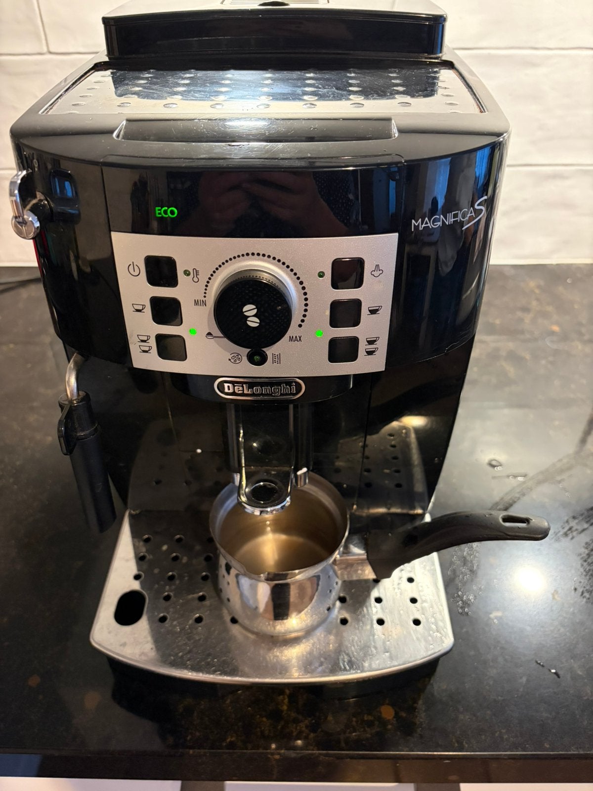 Delonghi magnifica bonenapparaat, Ophalen, Gebruikt, Koffiemachine, Koffiebonen