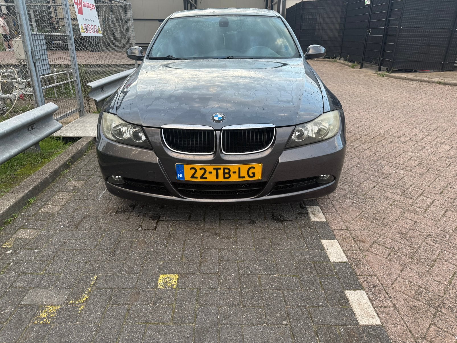 BMW 3-Serie 2.0 I 320 AUT 2006 Grijs, Auto's, Achterwielaandrijving, 4 cilinders, 150 pk, Particulier