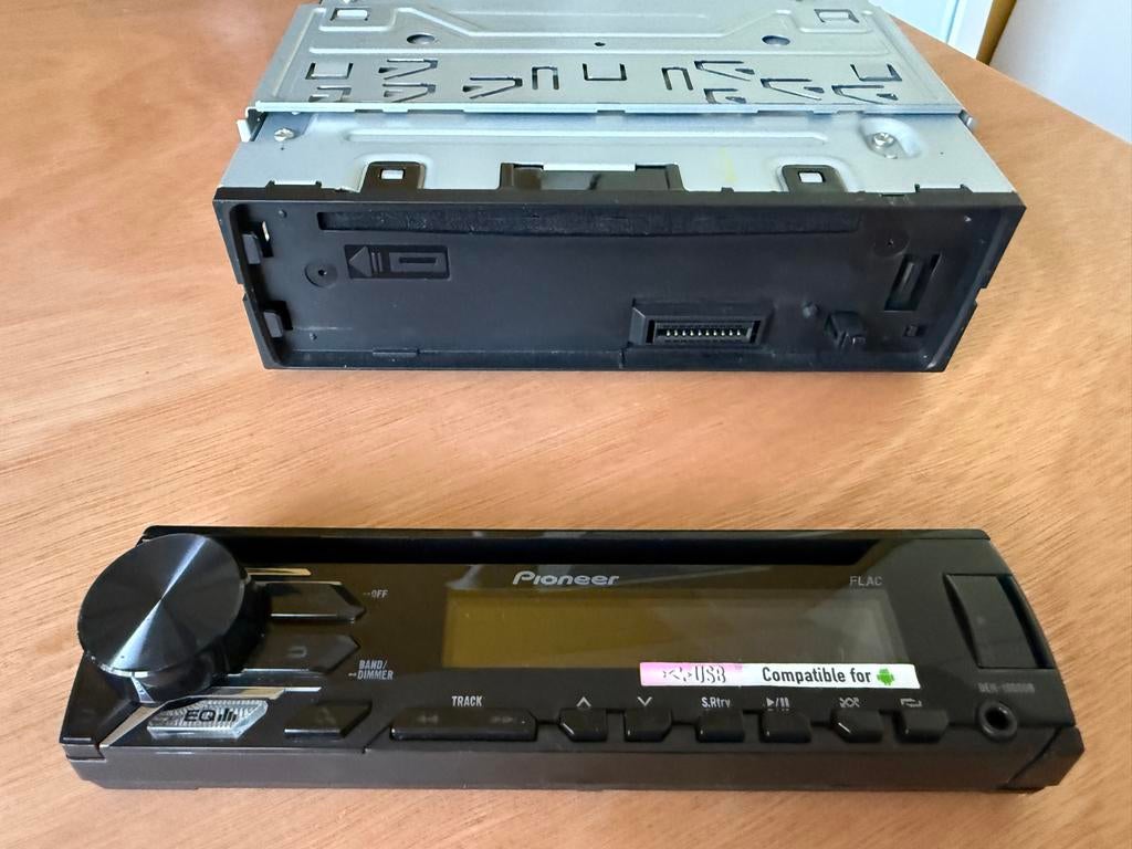 Pioneer DEH-1800UB Autoradio met USB, Ophalen of Verzenden, Zo goed als nieuw