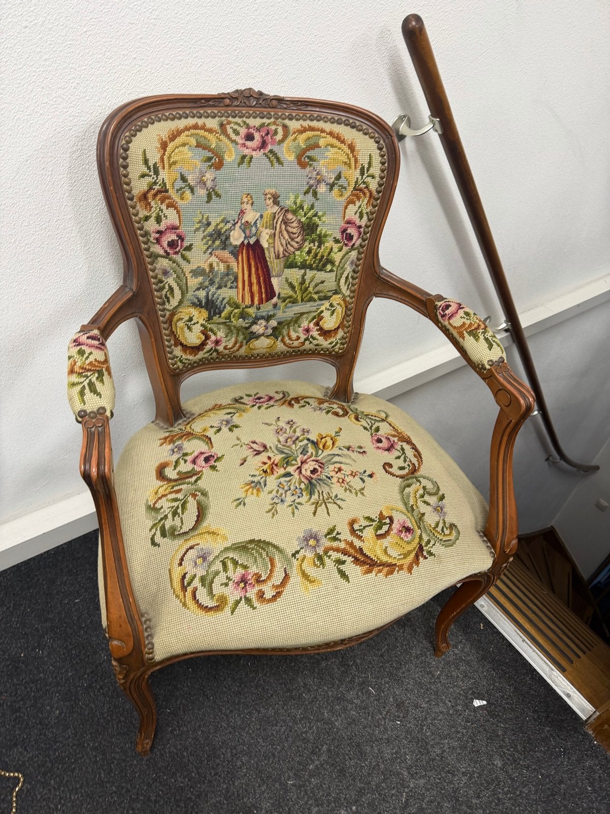 2 x Antieke fauteuil met handgeborduurd tapijtwerk, Ophalen of Verzenden