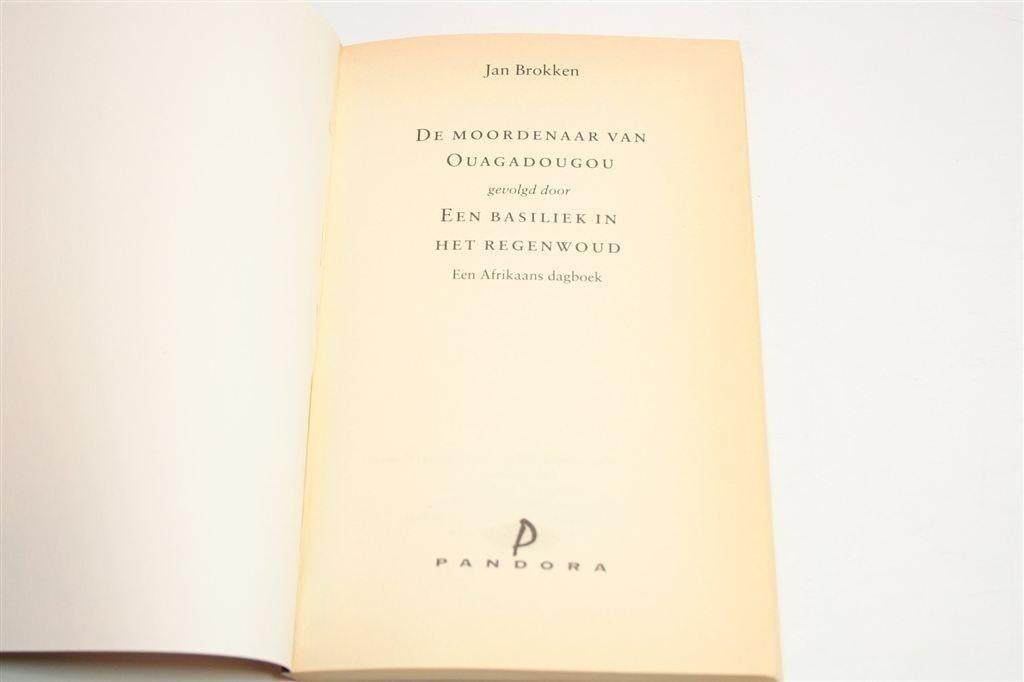 Moordenaar van Ouagadougou — Jan Brokken, Ophalen of Verzenden, Gelezen