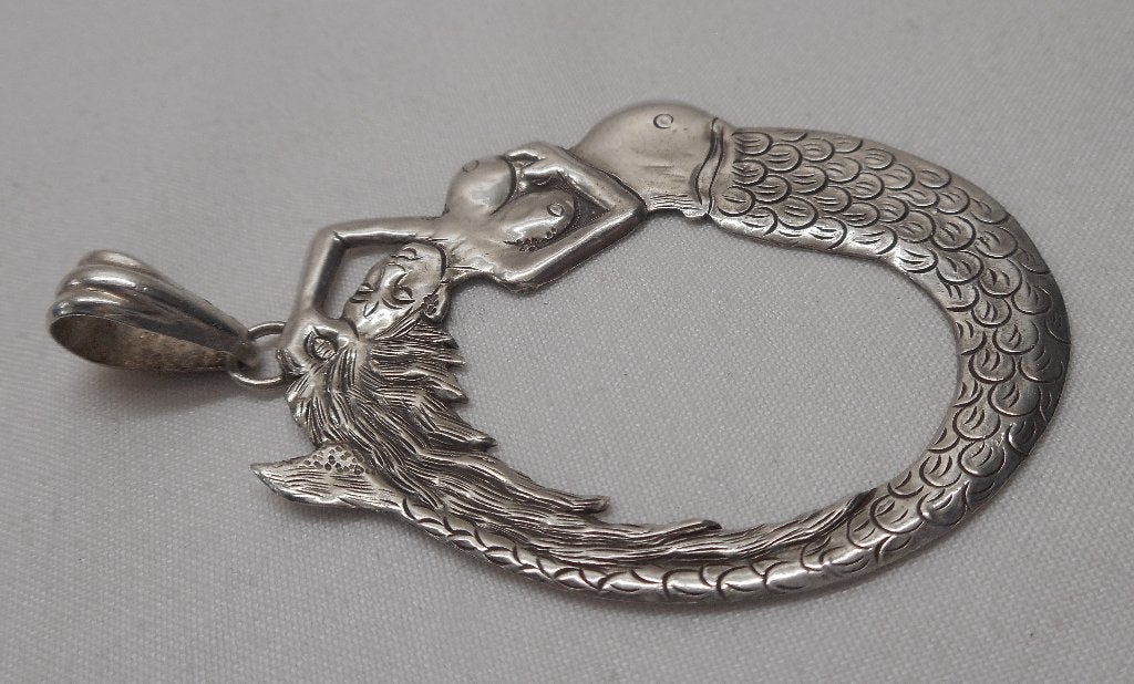 Zilveren grote antieke hanger van een zeemeermin nr.194, Verzenden, Zilver, Hanger