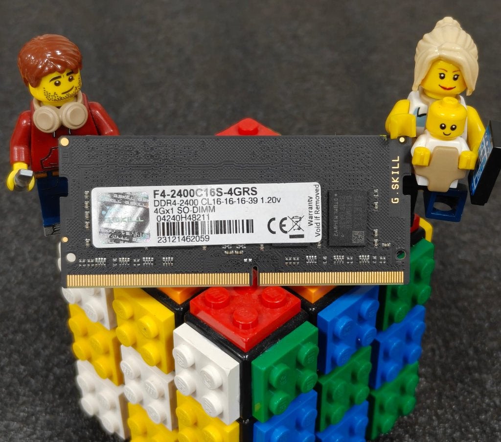G.Skill Ripjaws F4-2400C16S-4GRS 4GB DDR4 2400 SODIMM, DDR4, Ophalen of Verzenden, Zo goed als nieuw, Laptop