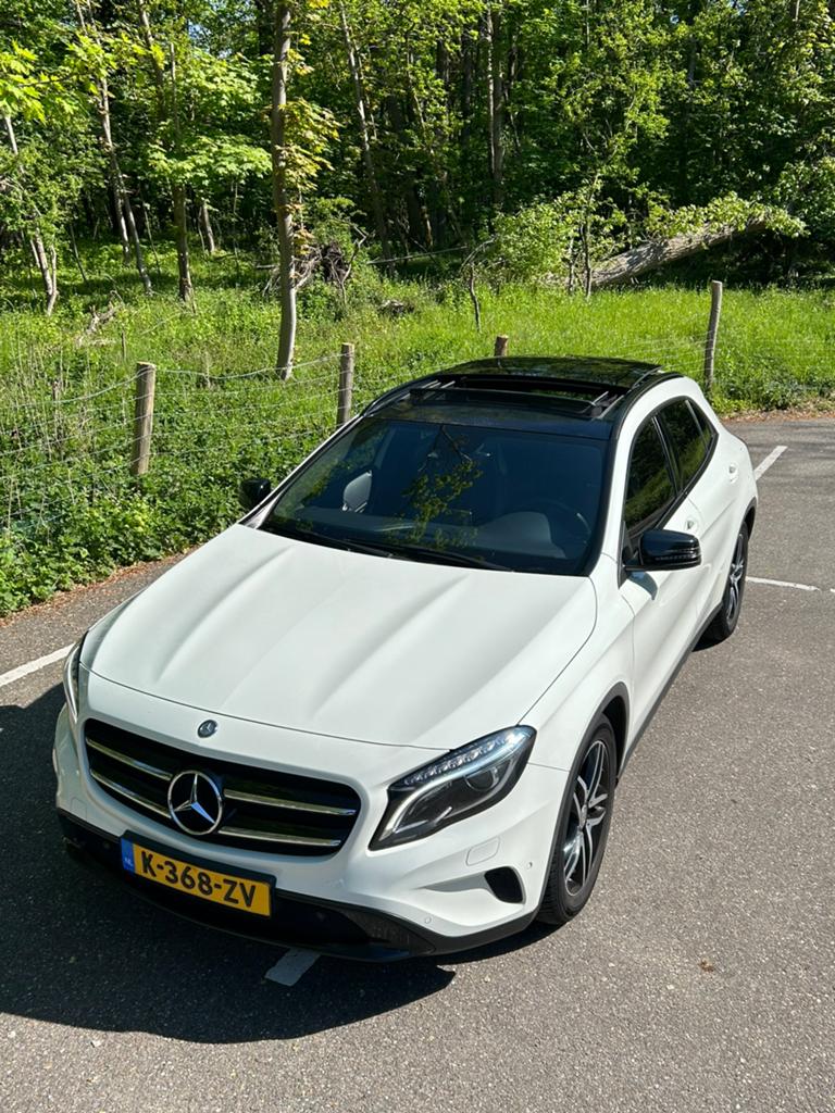 Mercedes-Benz GLA 250 4Matic, Auto's, Mercedes-Benz, Automaat, 15 km/l, 1800 kg, 4 cilinders