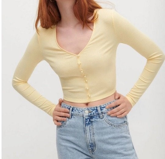 Pale yellow top (Reserved), Geel, Nieuw, Ophalen of Verzenden, Lange mouw