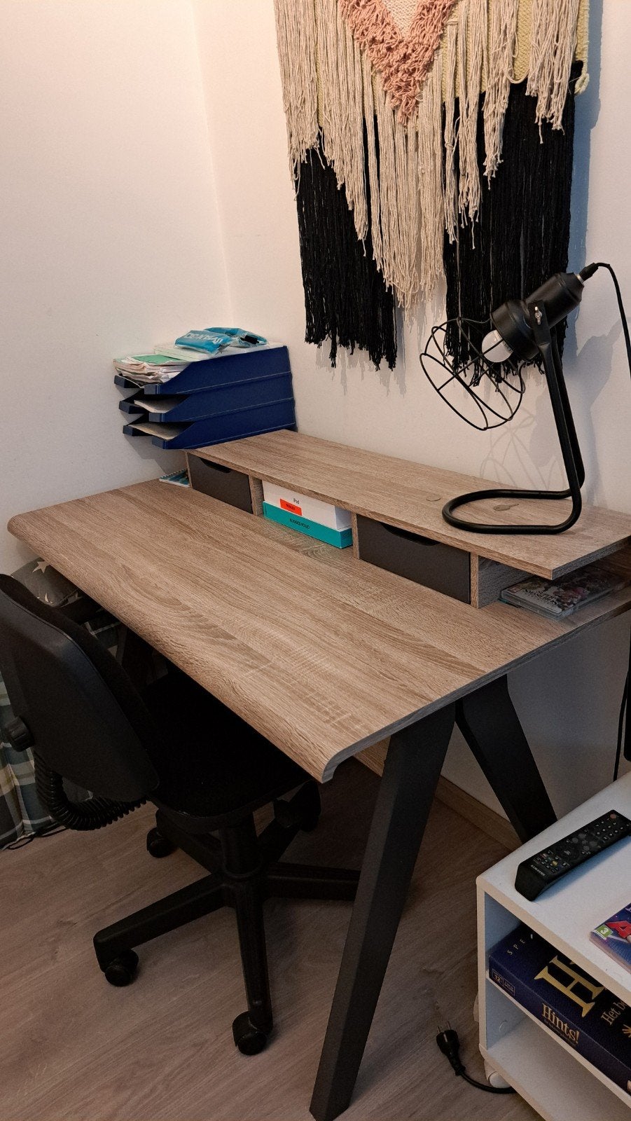 bureau & stoel, Ophalen