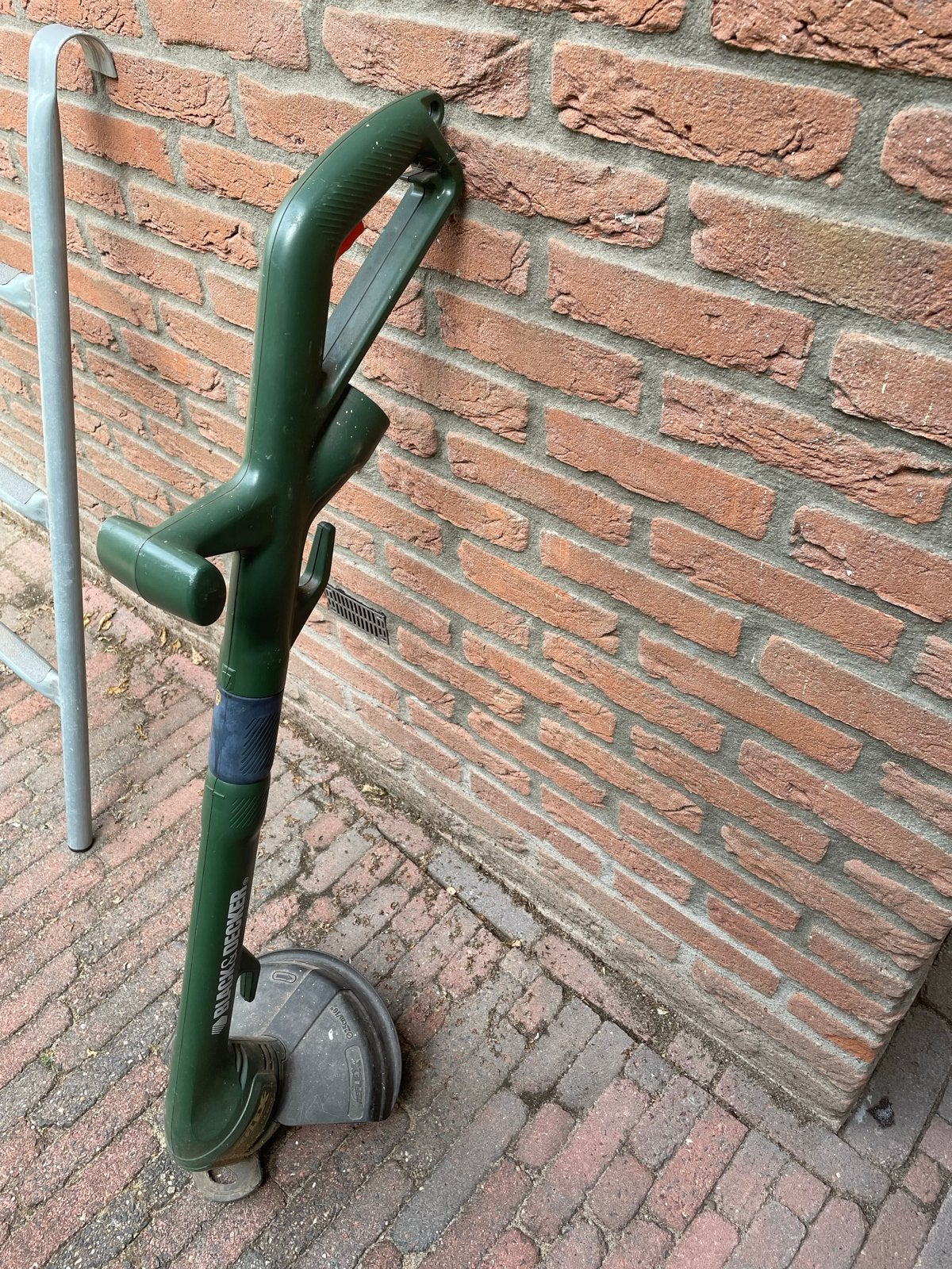 Black & Decker GL560/H2 Elektrische Grastrimmer, Tuin en Terras, Grasmaaiers, Gebruikt, Elektrische grasmaaier, Minder dan 30 cm