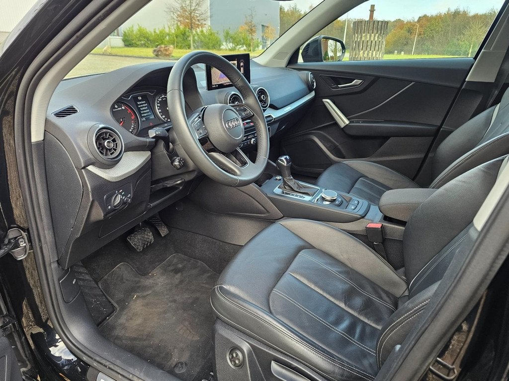 Audi Q2 35 TFSI S Edition AUTOMAAT/leer/NAVI/cruise, Auto's, Audi, 4 cilinders, 150 pk, Leder en Stof, Zwart