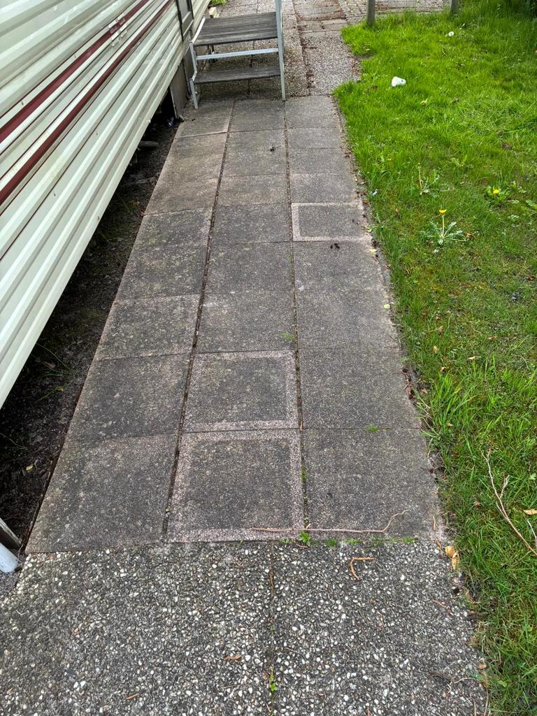 Gratis! Grindtegels en rode terrastegels, Ophalen, Gebruikt, 10 m² of meer, Grind