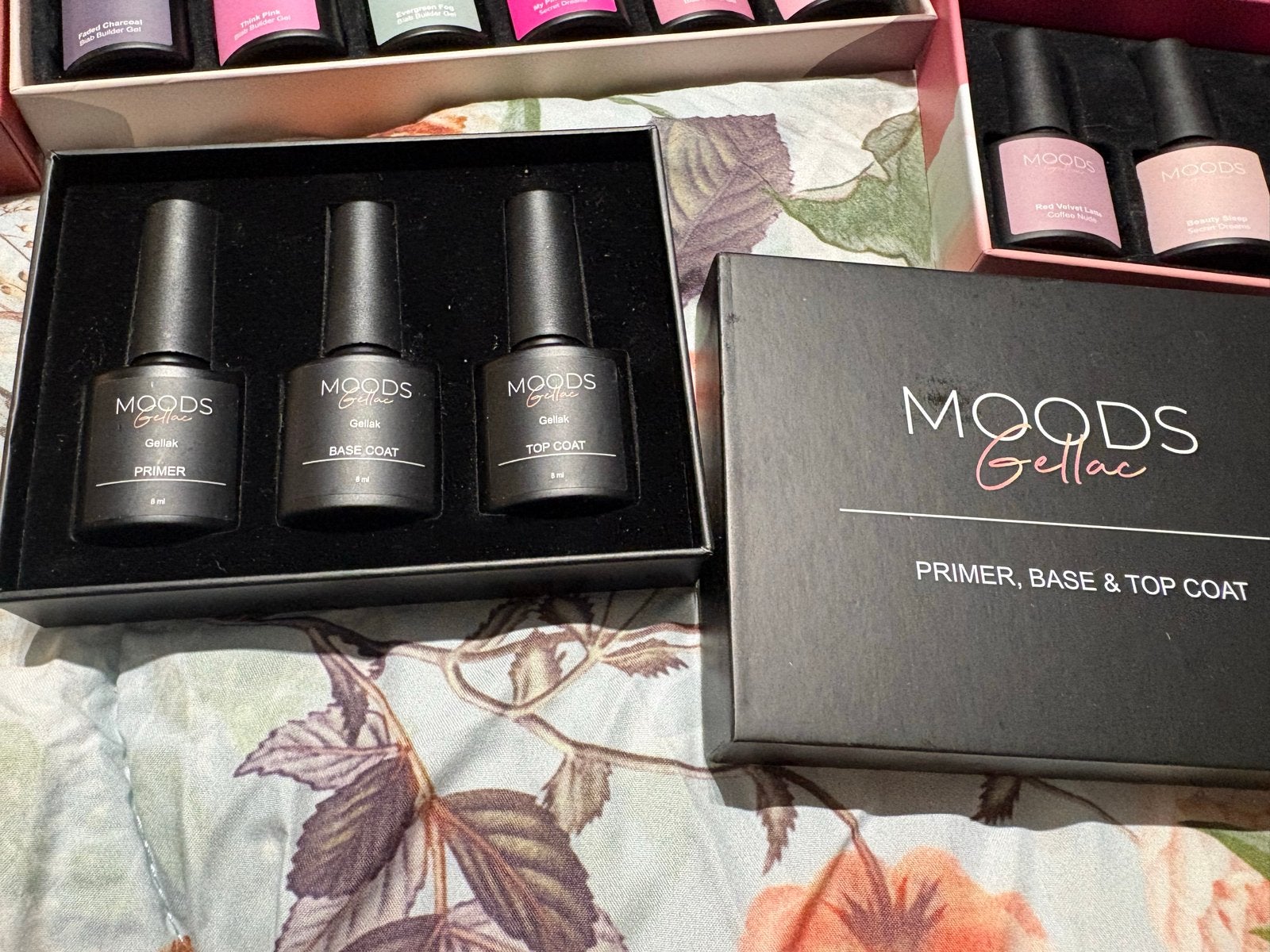 Moods Gellac Starterspakket en diverse collecties, Ophalen, Zo goed als nieuw, Overige kleuren, Handen en Nagels