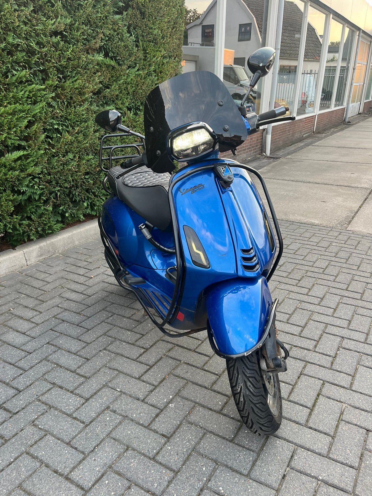 Vespa sprint 2020, Ophalen, Zo goed als nieuw, Benzine