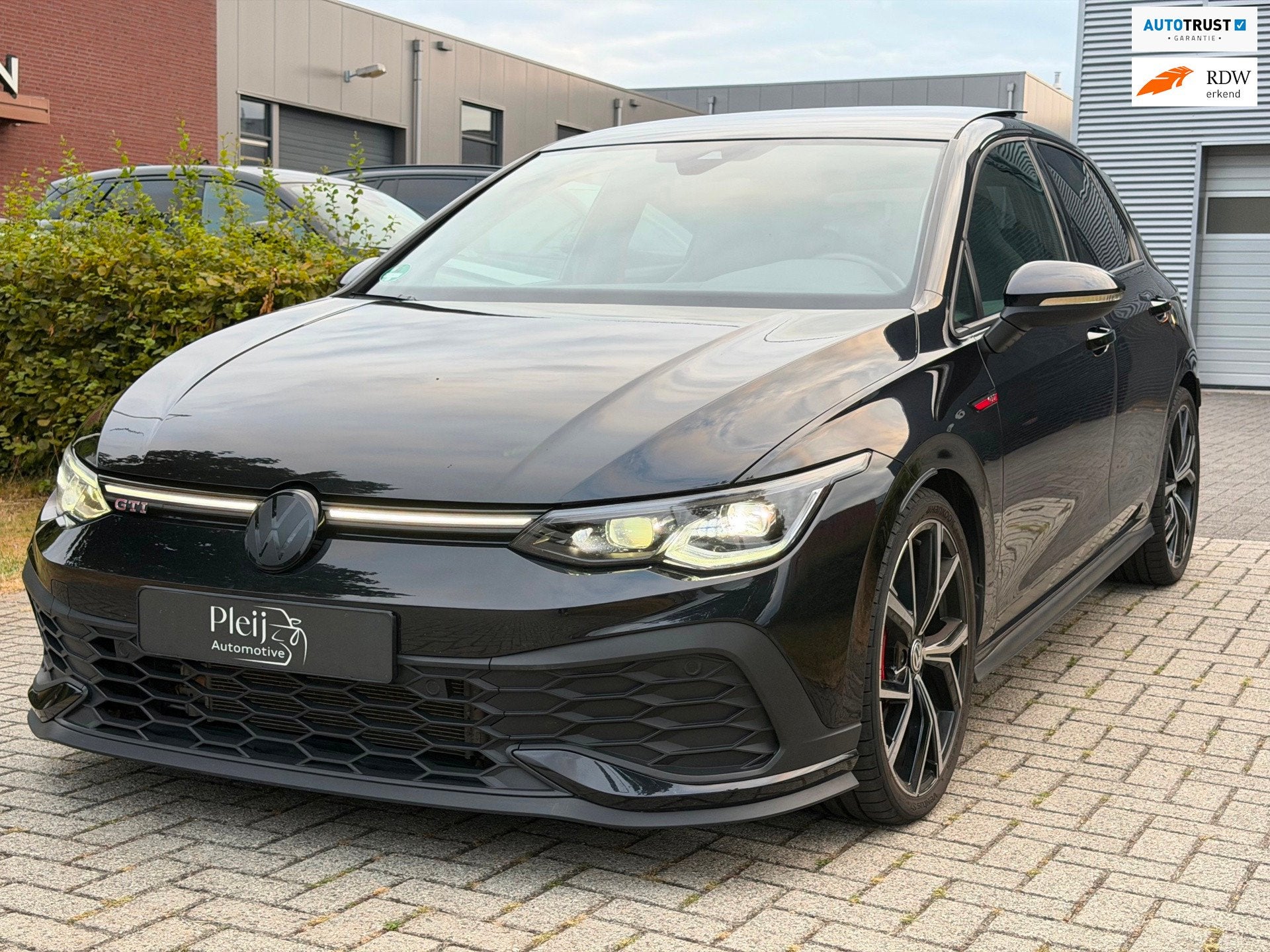 Volkswagen Golf 2.0 TSI GTI|Pano|300 pk, Auto's, Dealer onderhouden, Gebruikt, Euro 6, 4 cilinders