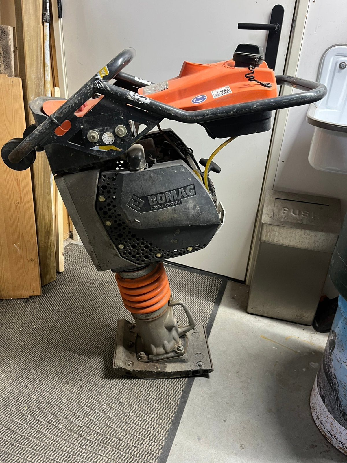 Bomag bt60 stamper trilstamper, Ophalen, Zo goed als nieuw