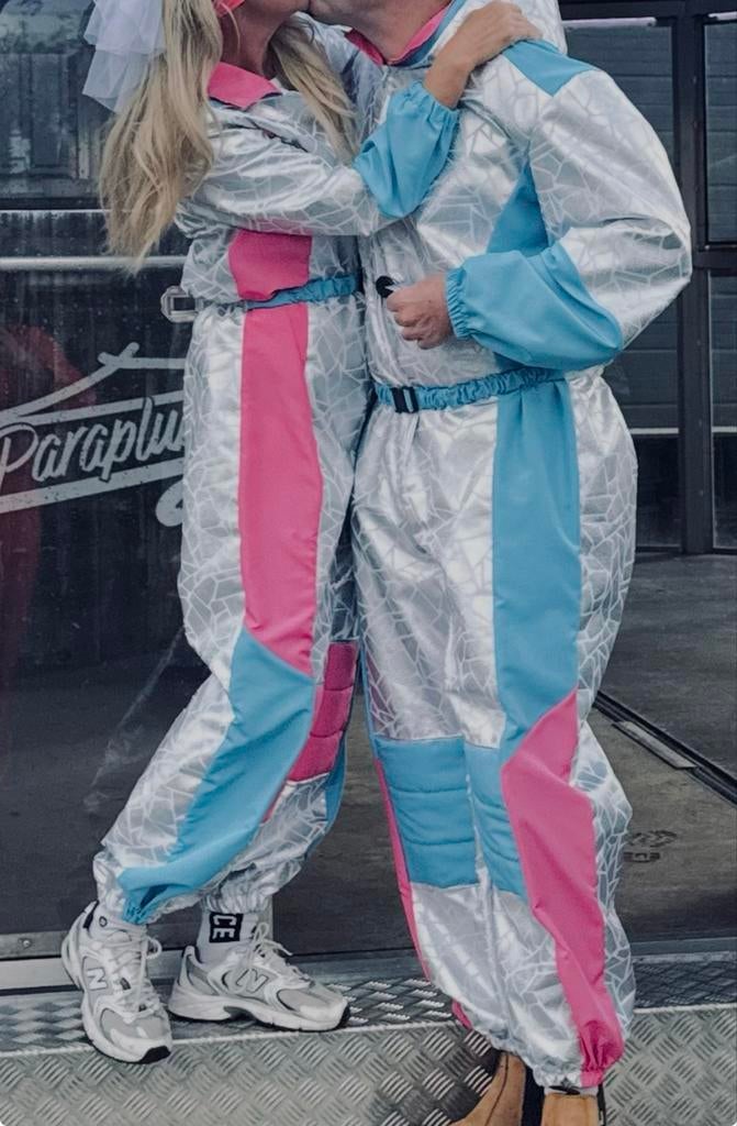 Twee foute ski-overalls - Maat XL en S - Nieuwstaat, Carnaval, Ophalen of Verzenden, Zo goed als nieuw, Kleding