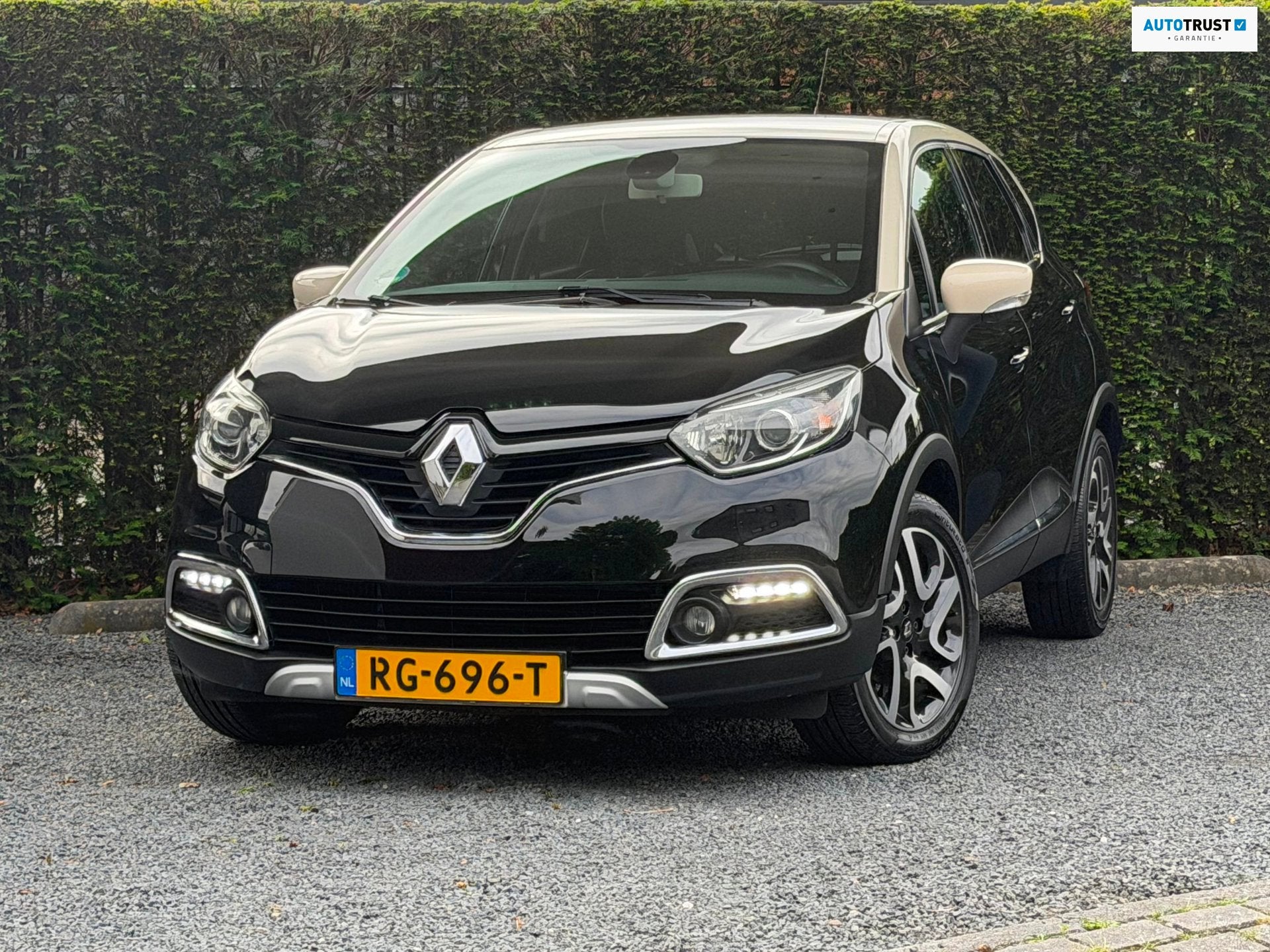 Renault Captur 0.9 TCe Xmod | R-LINK | STOELVERW | CAMERA, Voorwielaandrijving, Gebruikt, Start-stop-systeem, Leder