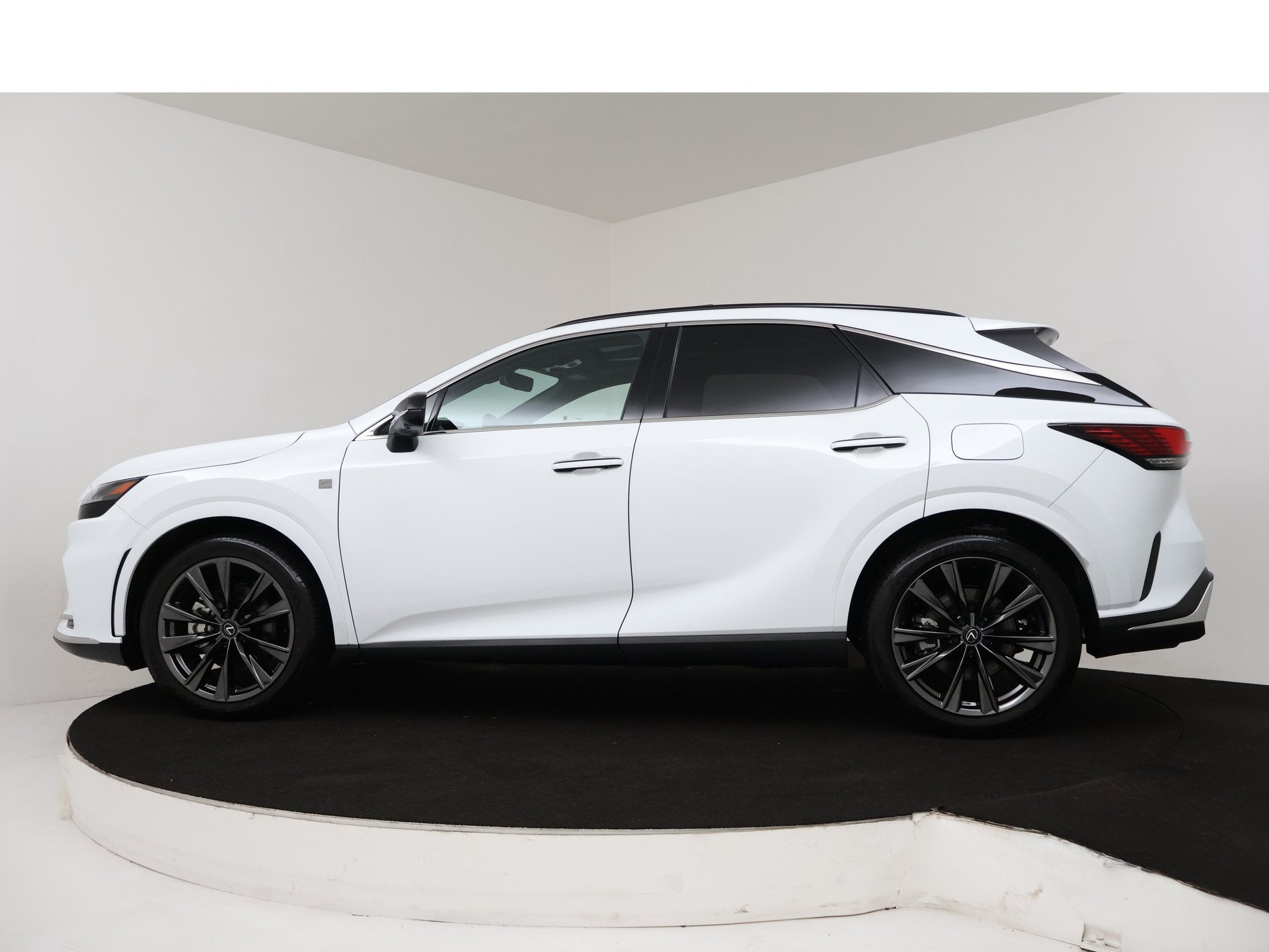Lexus RX 450h+ Plug-in Hybrid F Sport Design | Panoramadak |, Auto's, Lexus, Automaat, Gebruikt, 4 cilinders, Wit
