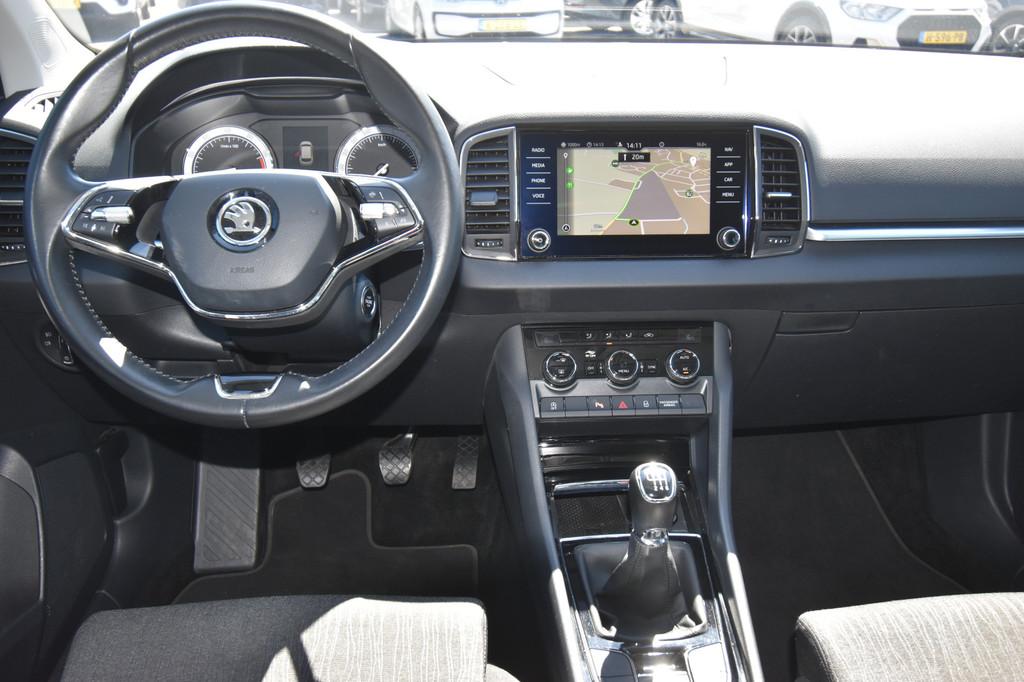 Skoda Karoq 1.0 TSI Business Edition Plus , TREKHAAK , CLIMA, Voorwielaandrijving, Stof, Gebruikt, Euro 6